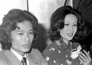 三田佳子と高橋康夫の結婚会見