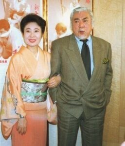 中村玉緒と勝新太郎の2ショット写真