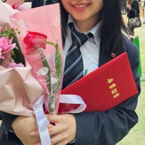 安達祐実の娘の卒業写真