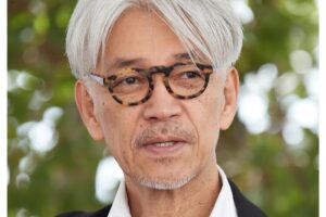 坂本龍一
