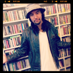 加藤士門