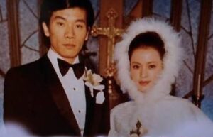 宇崎竜童と阿木燿子の結婚写真