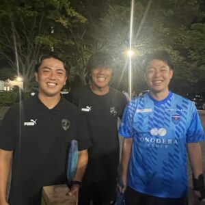 岩崎宏美の息子たちと中村俊輔の3ショット