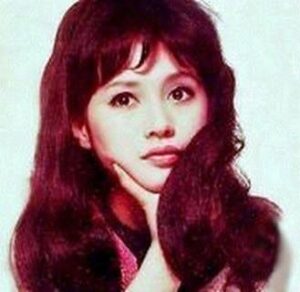 若い頃の加賀まりこ